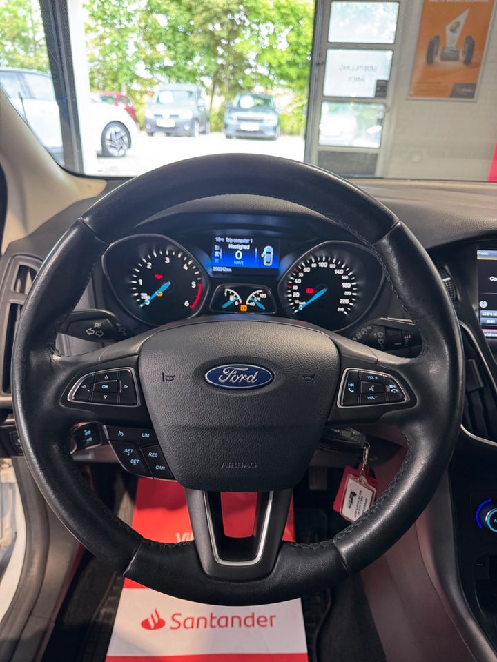 Ford Focus 1,5 TDCi 95 Business stc. 5d