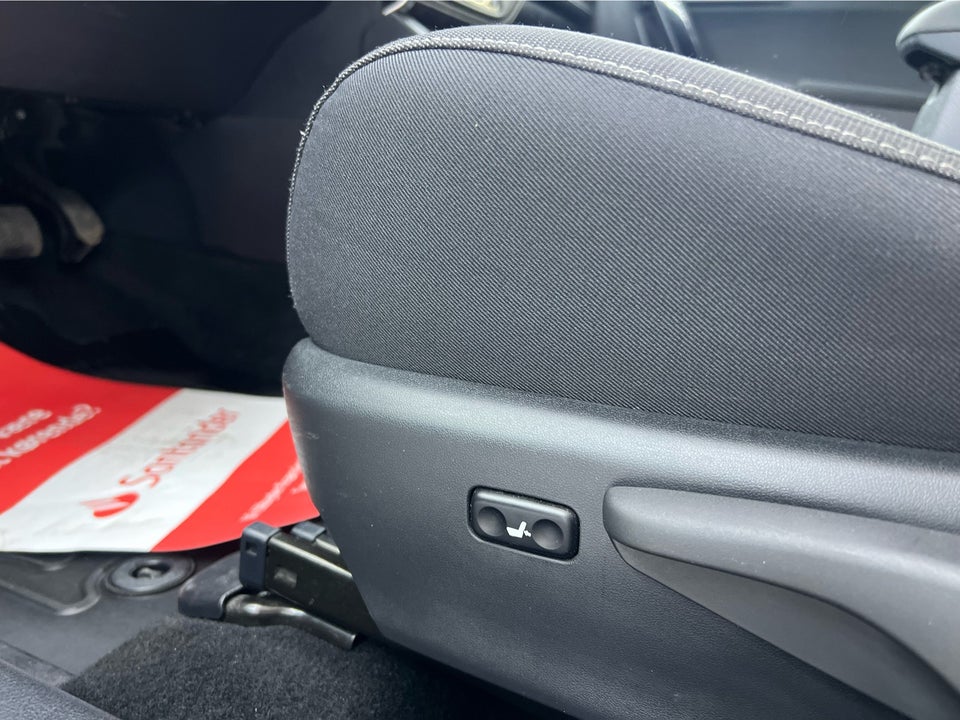 Toyota Auris 1,8 Hybrid H2 Comfort Touring Sports CVT 5d