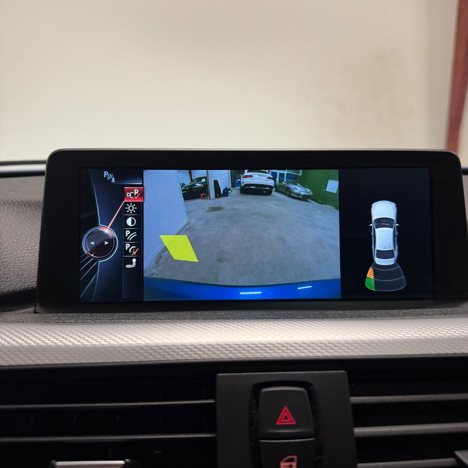 BMW 330d 3,0 aut. 4d