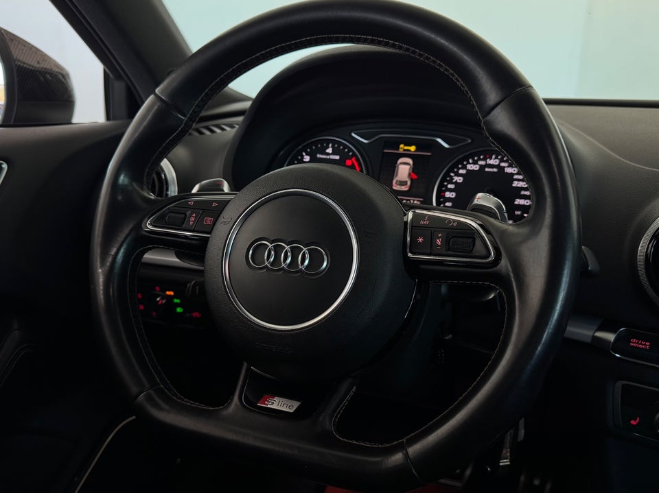 Audi A3 2,0 TDi 150 S-line Sportback S-tr. 5d