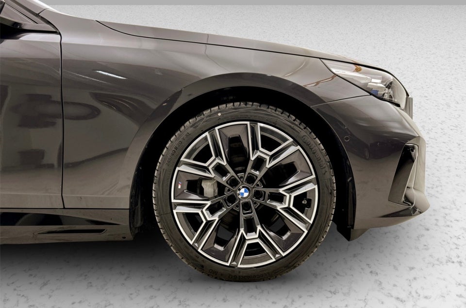 BMW i5 eDrive40 Touring Fully Charged 5d