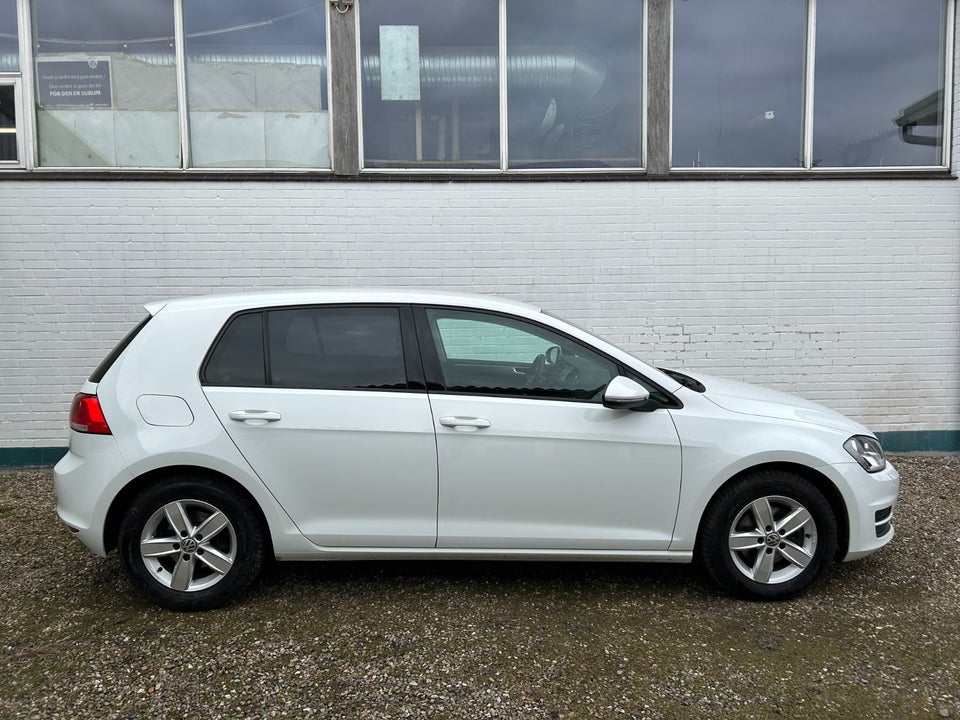 VW Golf VII 1,4 TSi 122 Edition 40 BMT 5d