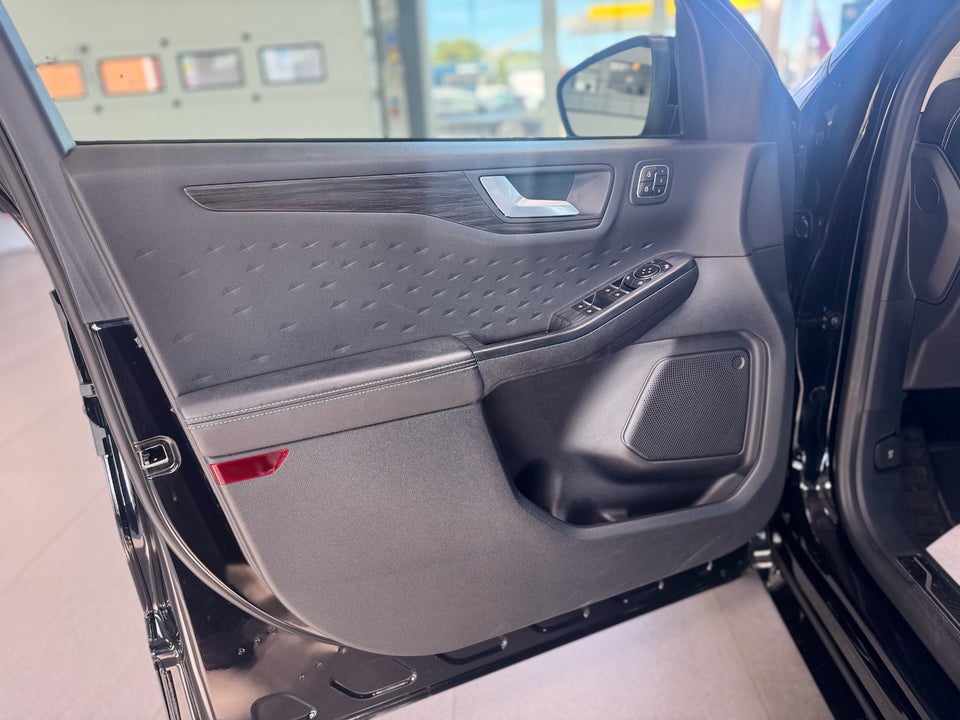 Ford Kuga 2,5 PHEV Vignale CVT 5d