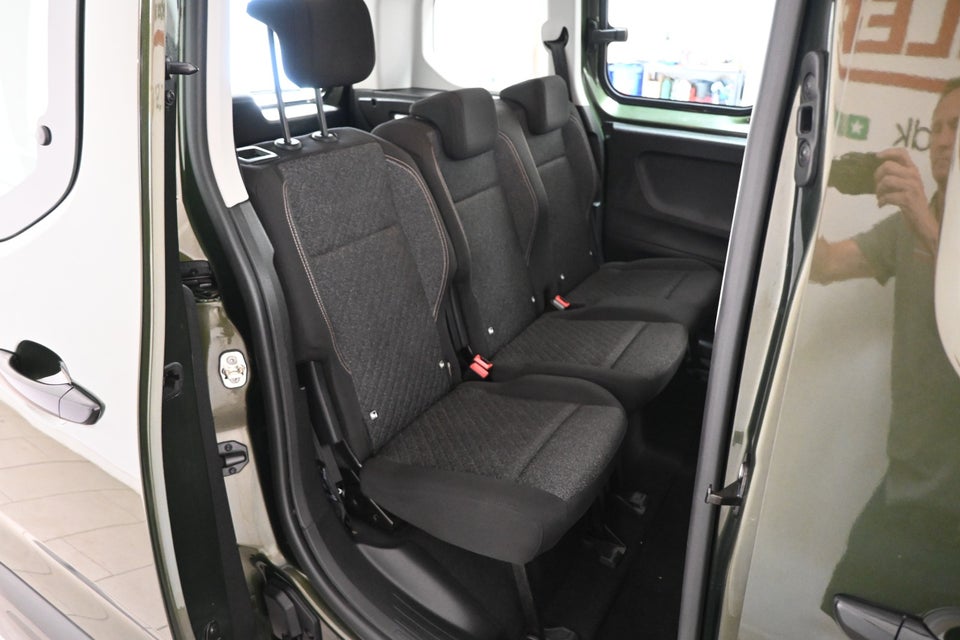 Peugeot e-Rifter 54 Allure 5d