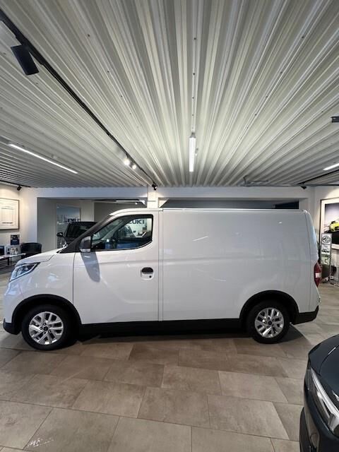 Maxus e-Deliver 3 52 Cargo Van LWB