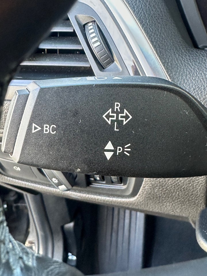 BMW 118i 1,5 Advantage aut. 5d