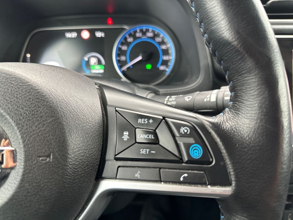 Nissan Leaf 62 e+ Acenta 5d