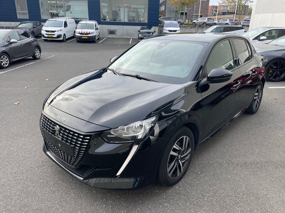 Peugeot 208 1,2 PureTech 100 Allure+ EAT8 5d