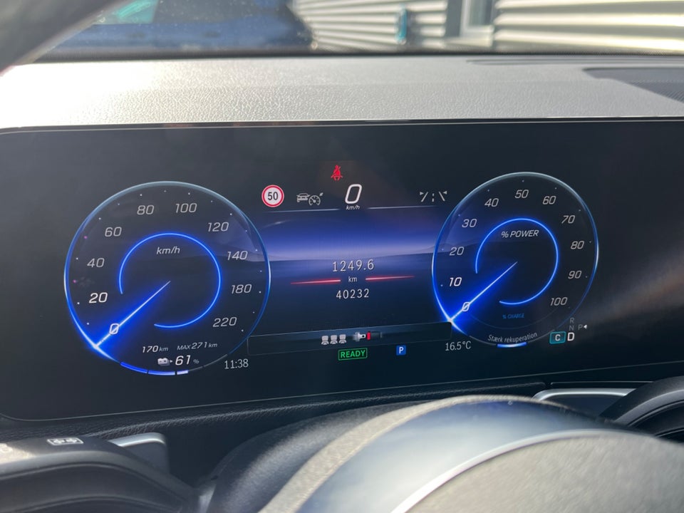 Mercedes EQB350 4Matic 5d