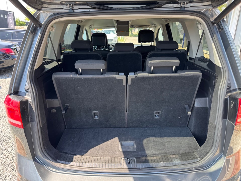 VW Touran 2,0 TDi 150 Highline DSG 7prs 5d