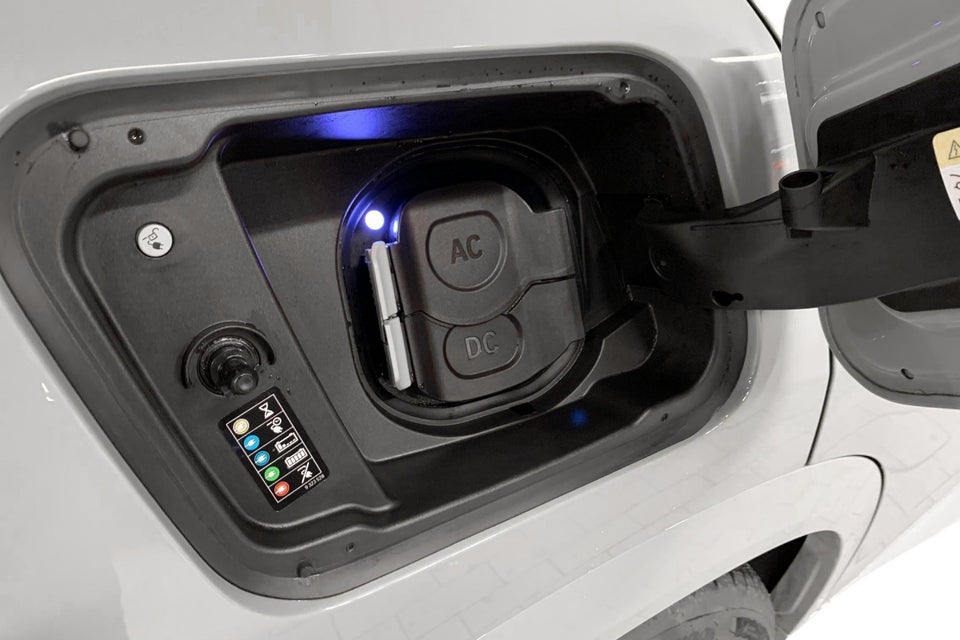 BMW iX2 xDrive30 M-Sport 5d