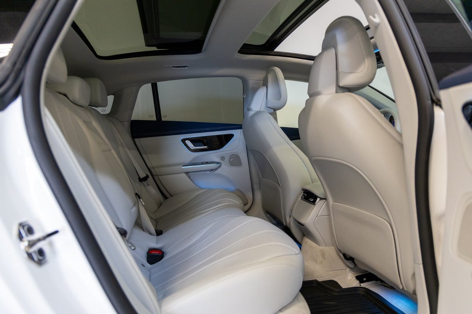 Mercedes EQE300 AMG Line 4d