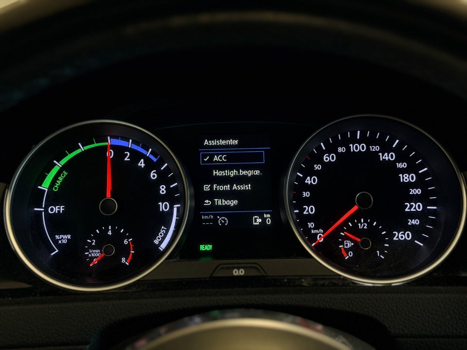 VW Golf VII 1,4 GTE DSG 5d