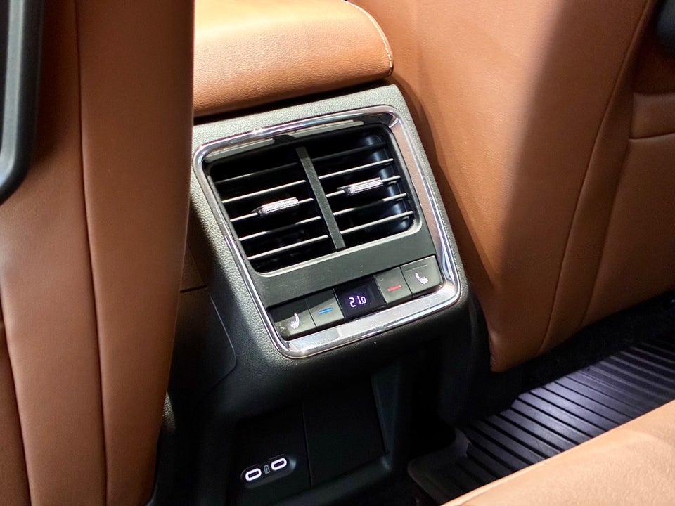 Skoda Enyaq 80 iV Plus ecoSuite 5d