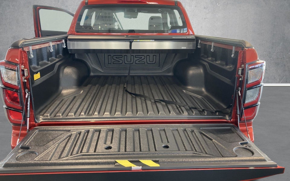 Isuzu D-Max 1,9 TD 163 Crew Cab Exclusive aut. 4d