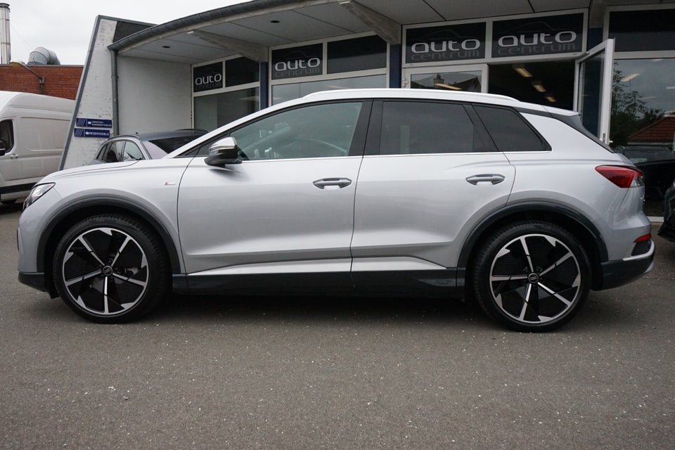 Audi Q4 e-tron 45 S-line 5d