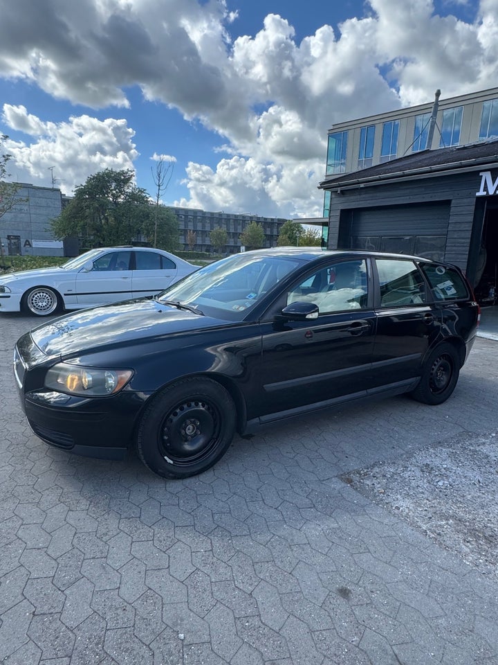 Volvo V50 2,4i Summum aut. 5d