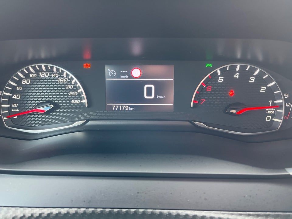 Peugeot 2008 1,2 PureTech 130 Active Limited 5d