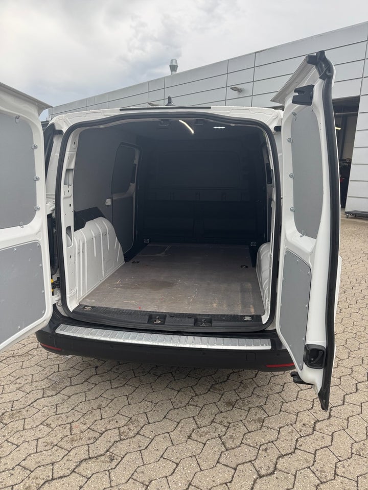 VW Caddy Maxi 2,0 TDi 122 DSG Cargo