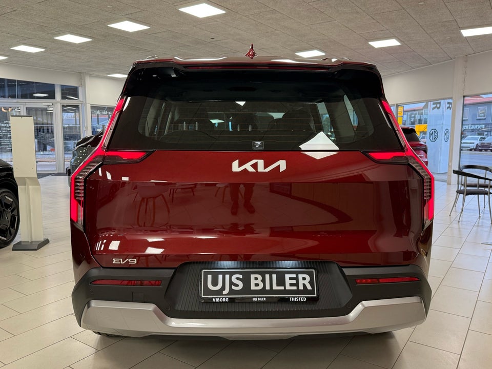 Kia EV9 76 Standard Range Upgrade RWD 7prs 5d