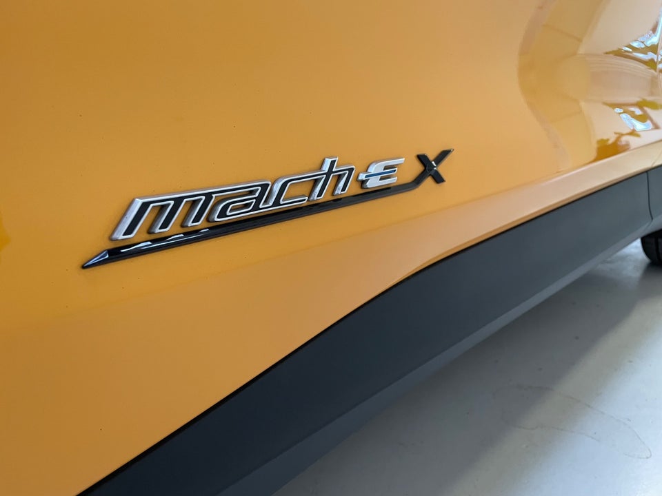 Ford Mustang Mach-E 98 Extended Range 5d