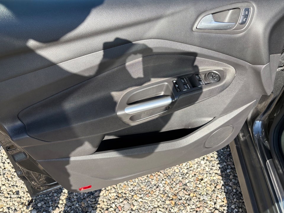Ford C-MAX 1,0 SCTi 125 Titanium 5d