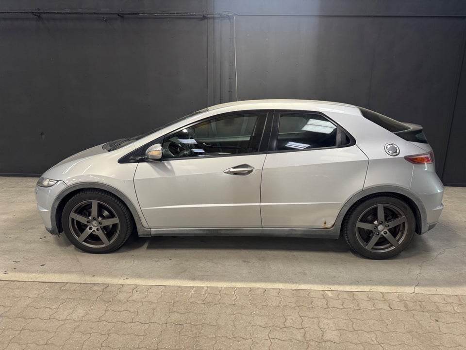 Honda Civic 1,8 Comfort 5d