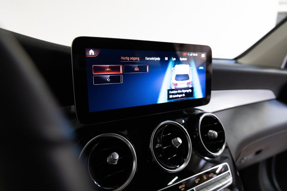 Mercedes GLC300 de 2,0 aut. 4Matic 5d