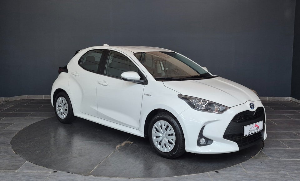Toyota Yaris 1,5 Hybrid H3 e-CVT 5d