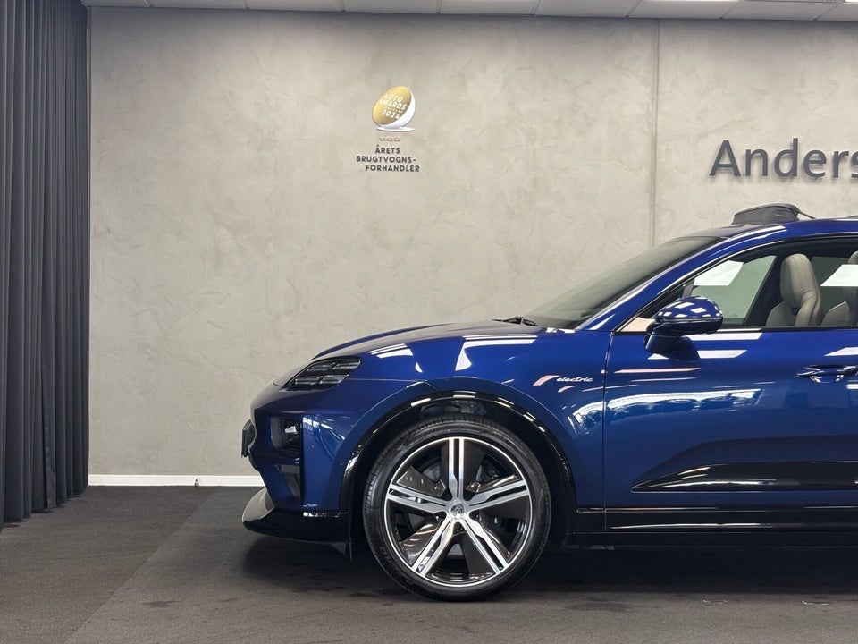 Porsche Macan Turbo 5d