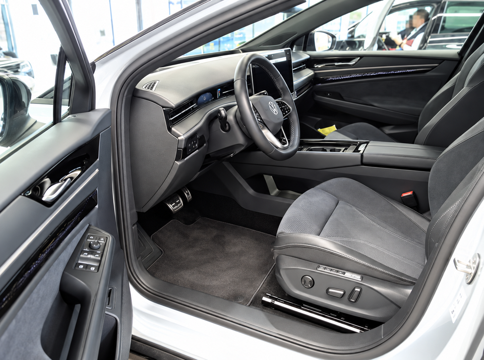 VW ID.7 77 Pro Tourer 5d