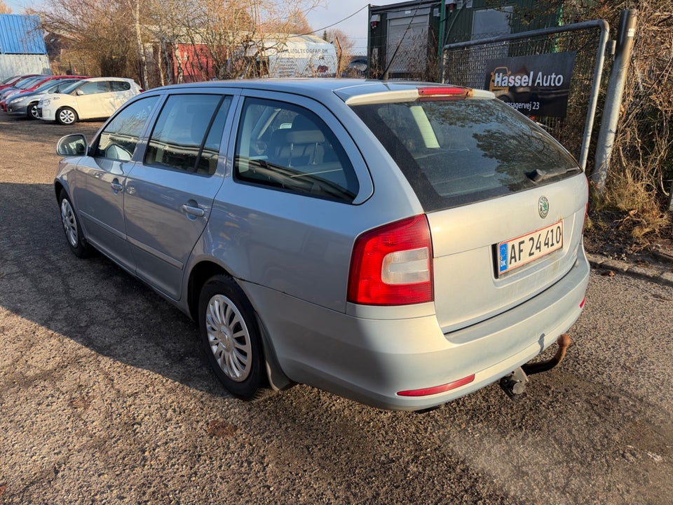 Skoda Octavia 1,6 TDi 105 GreenLine Combi 5d