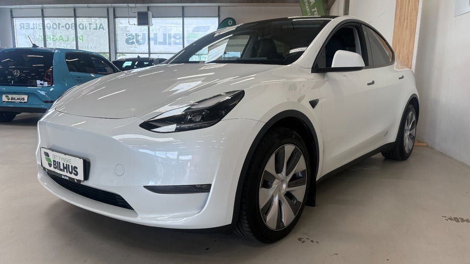 Tesla Model Y Long Range AWD 5d