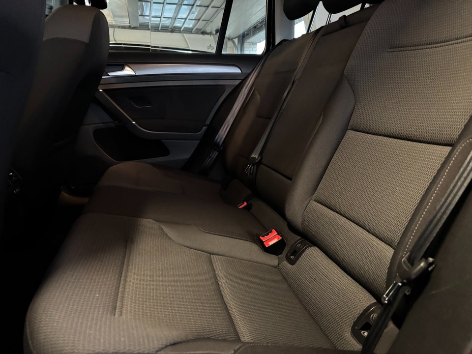 VW Golf VII 1,5 TSi 150 Comfortline Variant DSG 5d