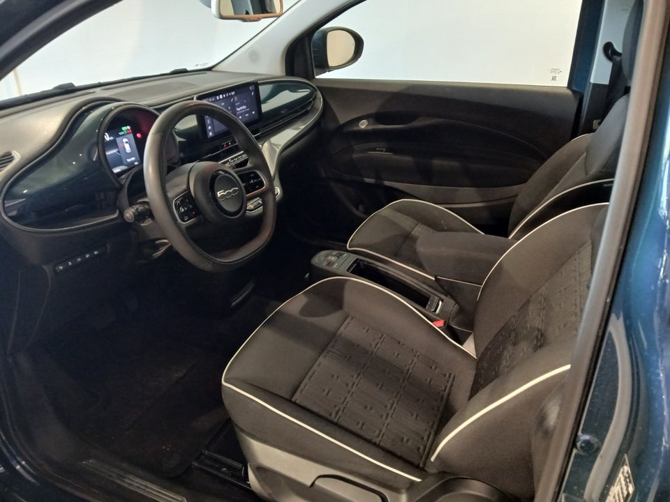 Fiat 500e 42 Lusso Cabrio 2d