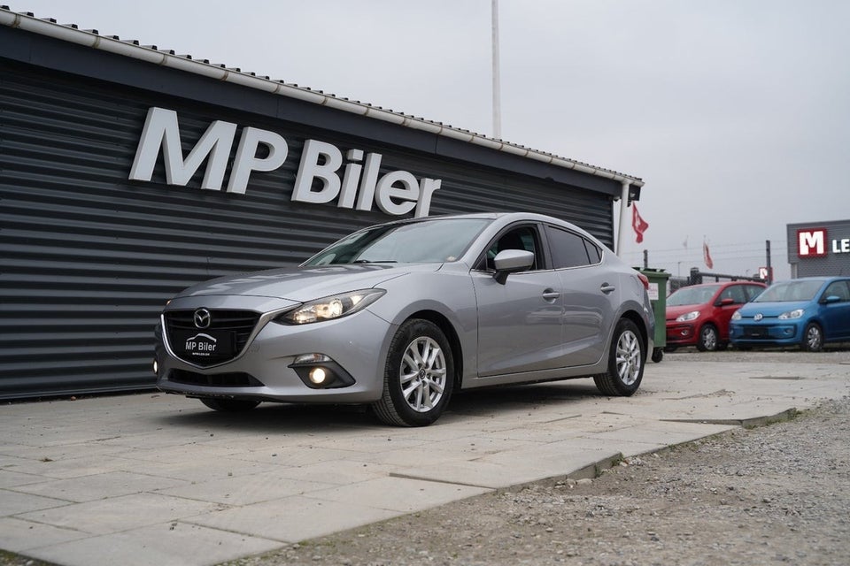 Mazda 3 2,0 SkyActiv-G 120 Vision aut. 4d