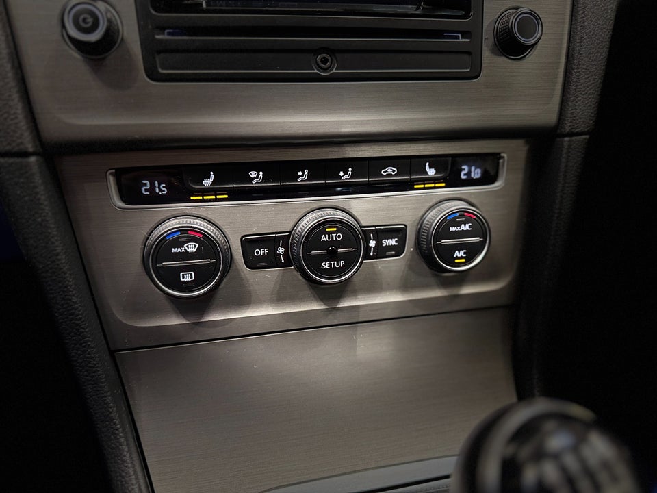 VW Golf VII 1,4 TSi 122 Comfortline BMT 5d