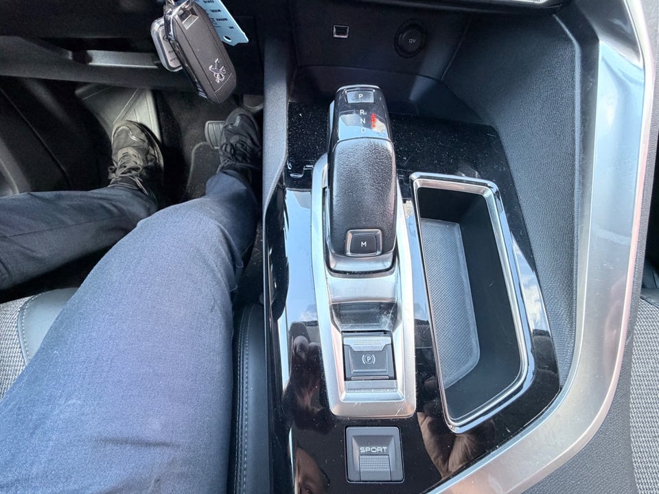 Peugeot 5008 1,5 BlueHDi 130 Allure EAT8 7prs 5d