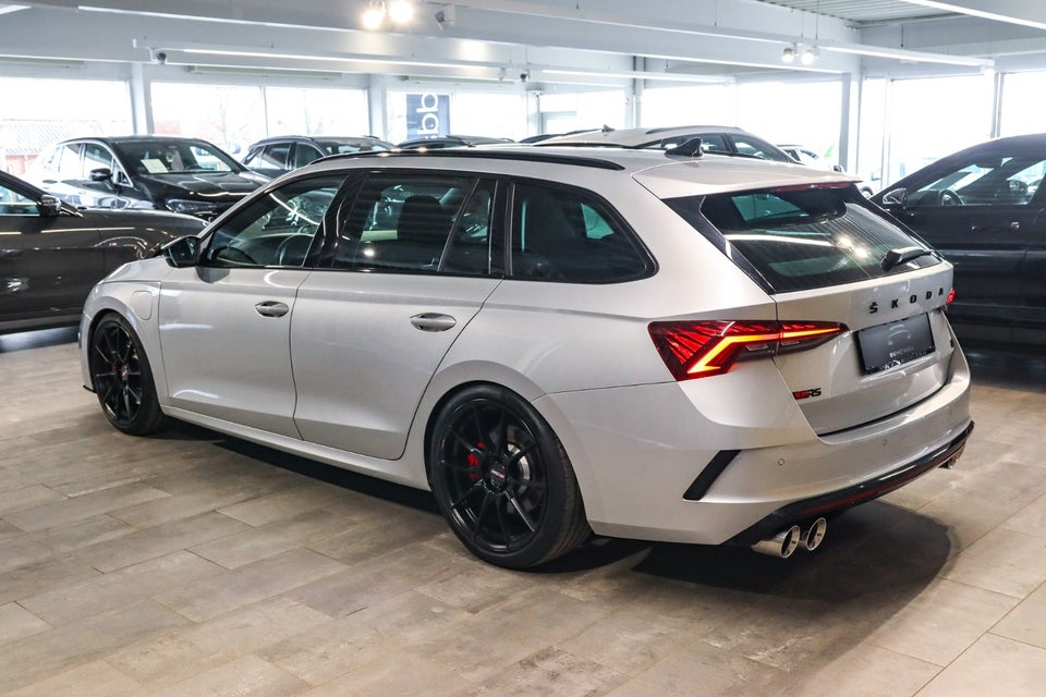 Skoda Octavia 1,4 TSi iV RS Combi DSG 5d