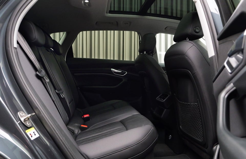 Audi e-tron 55 Advanced quattro 5d