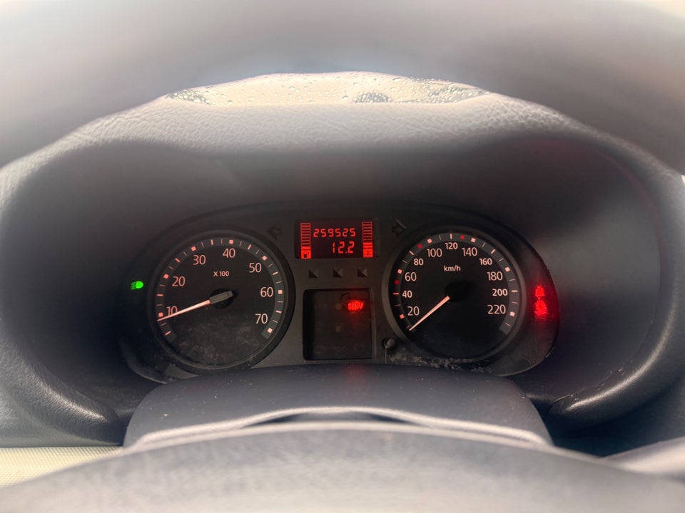 Renault Clio II 1,2 8V Basic 5d