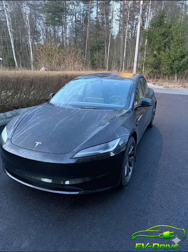 Tesla Model 3 Long Range AWD 4d