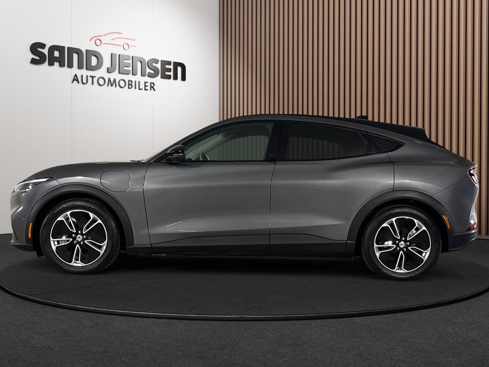 Ford Mustang Mach-E 75 Premium Standard Range AWD 5d