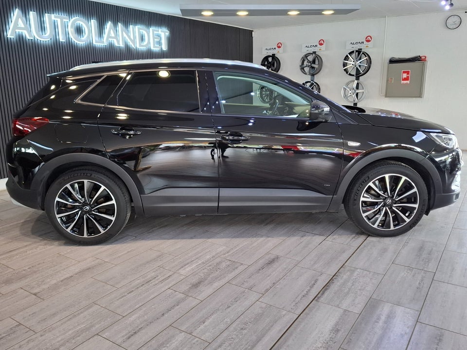 Opel Grandland X 1,6 Hybrid Ultimate aut. 5d