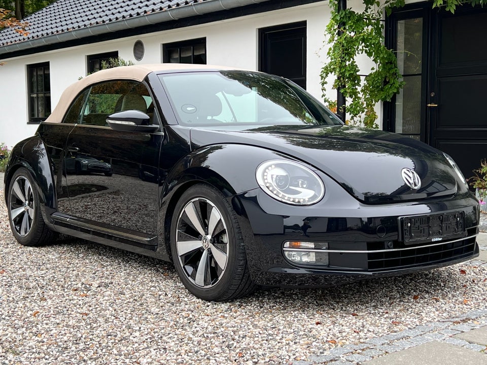 VW The Beetle 1,2 TSi 105 Design Cabriolet DSG 2d