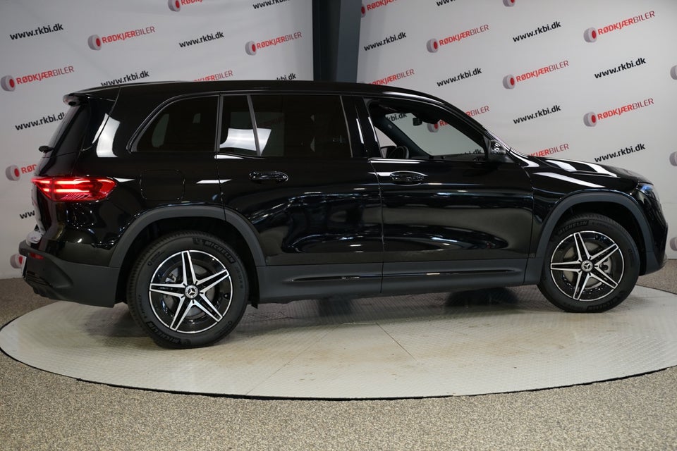 Mercedes EQB250+ AMG Line 5d