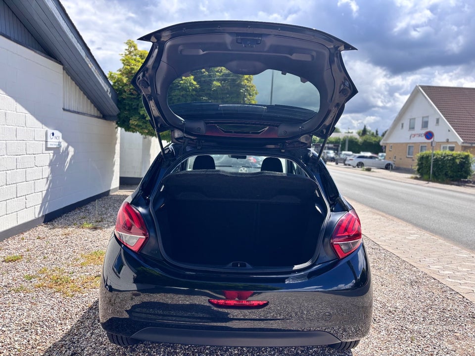 Peugeot 208 1,6 BlueHDi 100 Active 5d