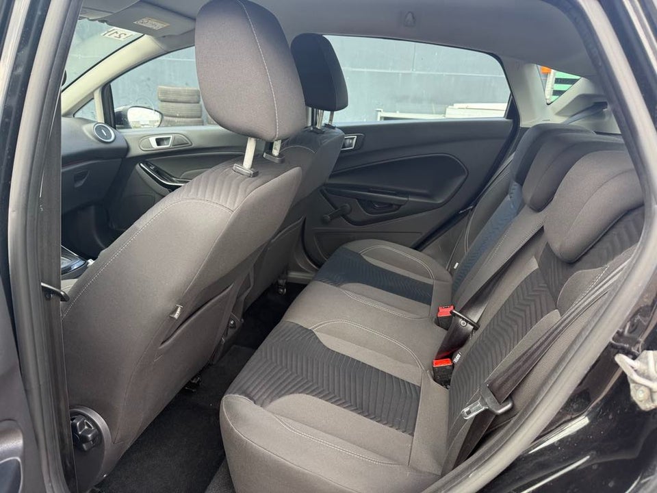 Ford Fiesta 1,0 SCTi 100 Titanium aut. 5d