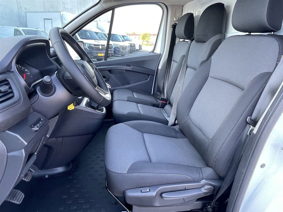 Renault Trafic 2,0 dCi 130 L2H1