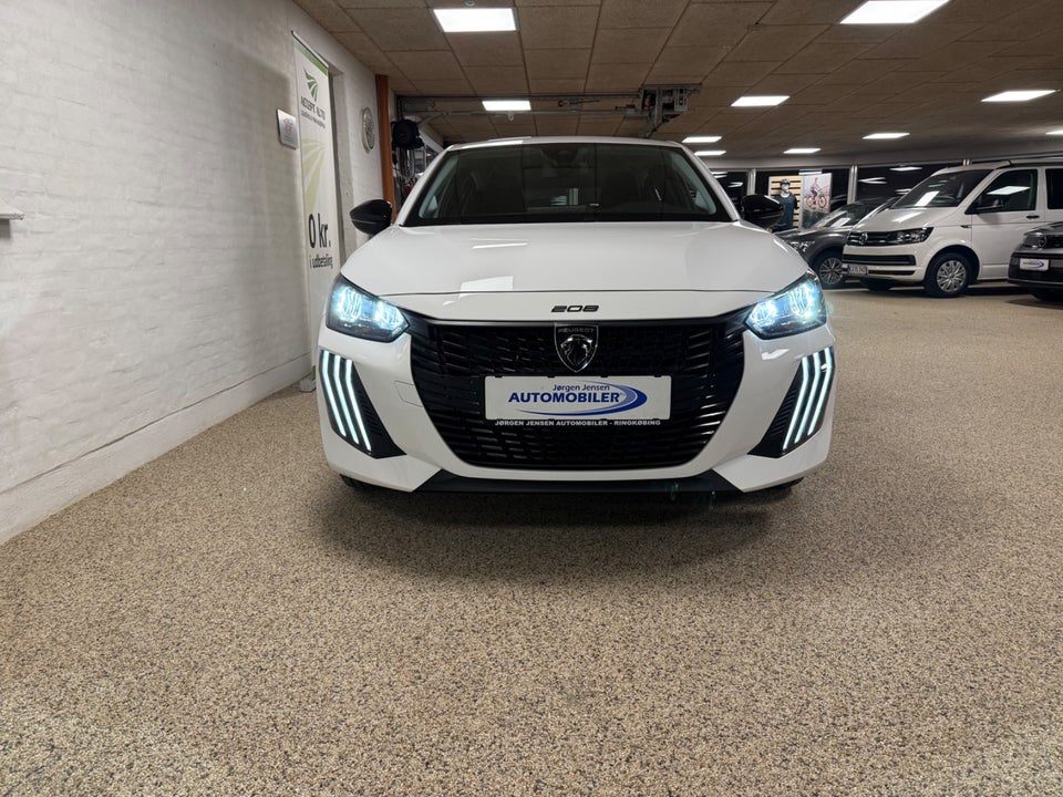 Peugeot e-208 50 Style 5d